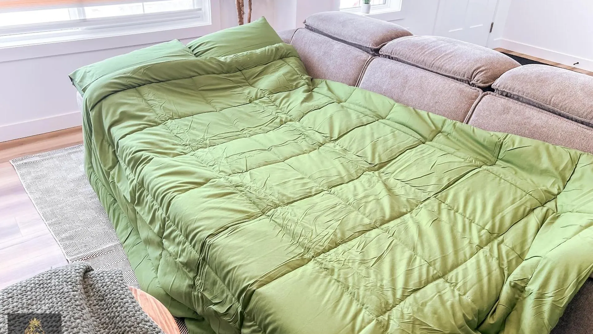 Holiday home Freshmodernwemgaragekingbed Villa Edmonton